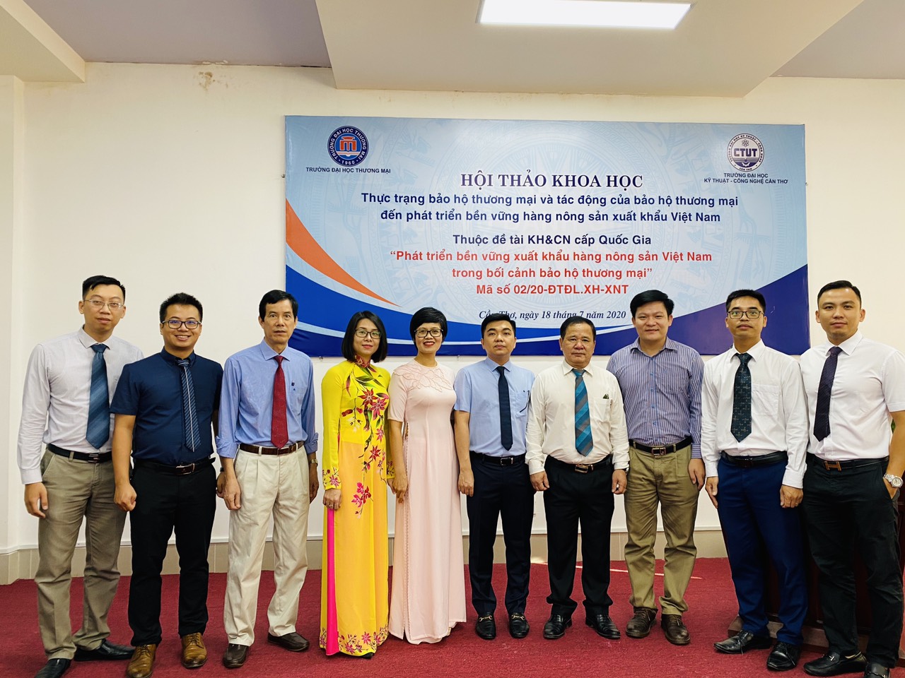 Hội thảo khoa học với chủ đề “Thực trạng bảo hộ thương mại và tác động của bảo hộ thương mại đến phát triển bền vững hàng nông sản xuất khẩu Việt Nam”